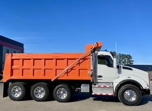 Camión Volquete Kenworths T880 Usado Asequible, Años 2022-2023, Eje Triple, 510HP, 6 Velocidades, Automático - Product Image 3