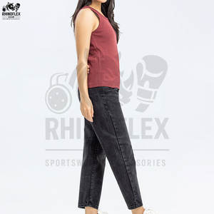 Camisetas sin mangas lisas ajustadas con logotipo personalizado a precio barato para mujer, camisetas sin mangas transpirables de talla grande para entrenamiento para mujer - Product Image 5