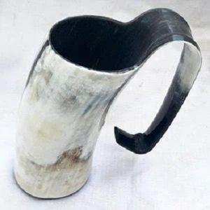 Tasses en corne de buffle Usine indienne Produits artisanaux Tasse à boire en corne Nouveau design Corne naturelle Original Viking Tasse à boire - Product Image 5