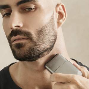 Rasoir électrique compact et portable à lame unique, étanche, rechargeable par USB-C, rasoir rotatif humide/sec pour la tête chauve - Product Image 3