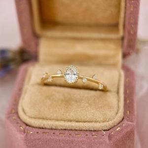 เปล่งประกายเหมือนราชวงศ์กับ VVS Moissanite แหวนที่งดงามเพชรเหมาะสำหรับของขวัญหมั้นเครื่องประดับหรูหราและโอกาสที่สง่างาม - Product Image 3