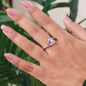 Anillo de Amatista Natural de Diseño Moderno, Hecho a Mano en Plata de Ley 925, Joyería Minimalista con Piedras Preciosas para Mujer, Regalo de Piedra Natal de Febrero - Product Image 4