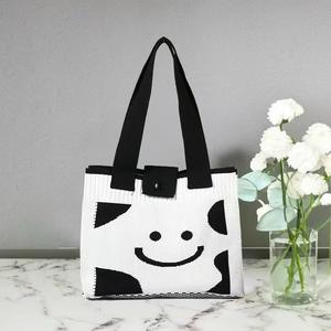 Prêt à expédier Smile 1 sac à main en tricot de style coréen accessoire de vêtements régionaux magnifiquement conçu - Product Image 1