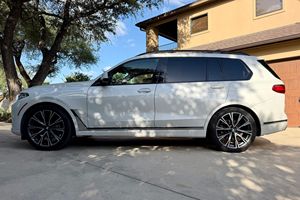 SUPER CLEAN 2022 BMW X7 XDRIVE40I SUV 1-25000 Miles 4.1-6L Turbo Automatique Prêt à être expédié - Product Image 2