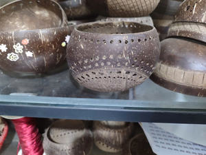 Tazón de Cáscara de Coco Pulida 100% Ecológico, Artesanía Vietnamita para Uso Doméstico, Artesanía Natural para Ensaladas de Frutas, Fideos o Arroz - Product Image 3