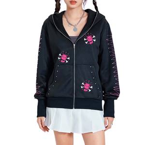 Sudadera con Capucha de Invierno para Mujer, Estilo Urbano, Tejida, con Insignia Frontal, Logotipo de Calavera con Cristales de Estrás - Product Image 1