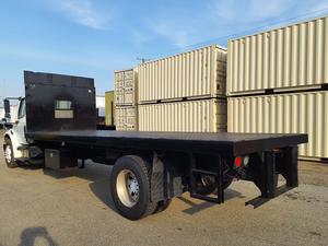 Camiones Freightliner M2 106 de Plataforma Plana Usados y Económicos, Años 2014, 2015 y 2016, Listos para Exportación - Product Image 4