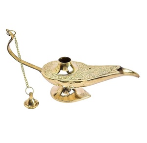 Lampe de table Aladdin Vintage Laiton Lampe Aladdin Miroir poli Lampe magique Vaisselle Accessoires à vendre Prix pas cher. - Product Image 1