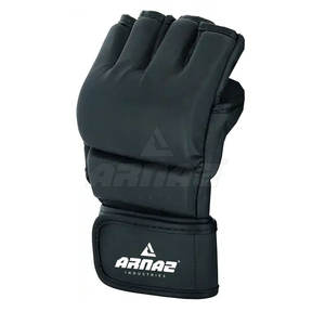 Guantes de entrenamiento MMA con cierre ajustable de gancho y lazo Guantes MMA sin dedos para mayor comodidad y flexibilidad durante los entrenamientos - Product Image 2