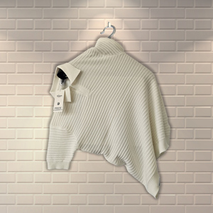 Camiseta de manga corta de punto informal de lana para hombre con precio al por mayor personalizado de fábrica OEM ODM 2025 con estilo de cuello abierto - Product Image 2