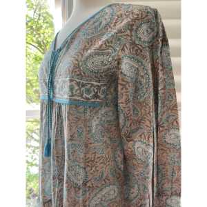 Vestido Maxi de Ganchillo Transpirable - Estilo Casual Elegante Paisley Oceánico con Decoraciones Huecas Drapeadas, Tallas XS-3X para Días de Ocio - Product Image 1