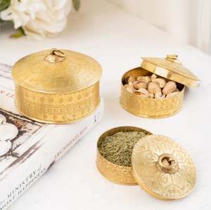 กล่องแผ่นทองเหลืองโบราณสำหรับเก็บถั่วและผลไม้แห้งอย่างพิถีพิถันเยื้องและล้างทำความสะอาดได้ - Product Image 1