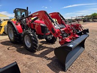 Tracteur Massey Ferguson 4710 MFWD 100 ch avec chargeur et transmission à fourche 12x12, modèle Deluxe 4x4