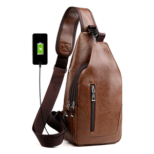 Mochila cruzada de cuero PU antirrobo para hombre y mujer, riñonera de pecho tipo bandolera - Product Image 4