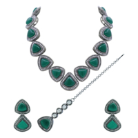 Alex Jewellery-ensemble de bijoux indiens exquis Triangle Kundan Choker Earring Maangtikka