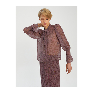 Blusa Elegante y Moderna para Mujer con Cuello de Chifón Estampado, Estilo Turco - Product Image 1