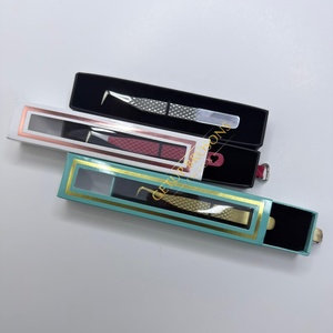 Pince à épiler lisse de haute qualité GETUP BROSONS IMPEX GBI-EET-2362 90/curve/isolation en acier inoxydable, couleurs argent/rouge/or - Product Image 2