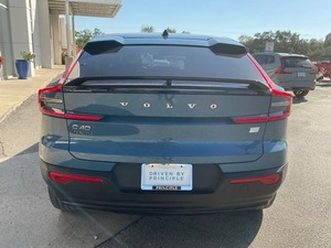 รถยนต์ C40 R-ech-arge Plus 4 ประตู แฮทช์แบ็ก ขับเคลื่อนสี่ล้อ สภาพดี ใช้งานน้อย - Product Image 3