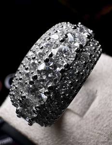 Bague pour homme en argent sterling 925 plaqué or 18 carats avec diamant et moissanite certifiée IGI de Vidhi Jewellery - Product Image 5