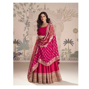 Vestido Anarkali de la Mejor Calidad, Seda Vichitra Real Pesada con Bordado de Lentejuelas, Elegante Vestido Anarkali para Venta de Exportación - Product Image 1