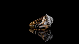 Bague cocktail en diamant de laboratoire taille marquise et poire |   Bague de soirée de luxe pour femmes |   Bijoux fins de créateur - Product Image 2