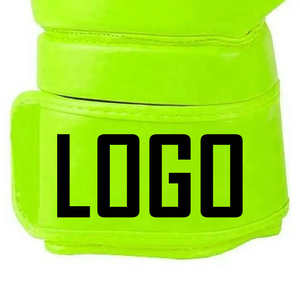 Gants de boxe personnalisés en cuir durable Gants de boxe Muay Thai Gants d'entraînement et de combat Logo personnalisé de haute qualité - Product Image 5