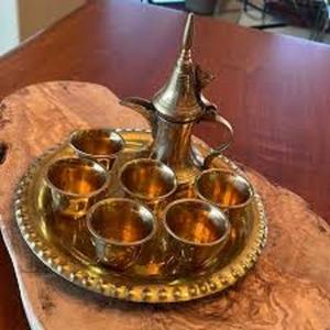 Premium Brass Shiny Classic <b>Arabian</b> Dallah <b>Tea</b> Coffee Pot Manufacturer - Product Image 1