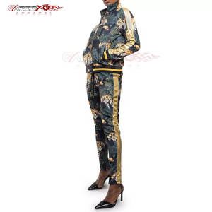 Chándal de actuación para mujer con tela sublimada y corte ajustado para gimnasio o ropa de calle, chándal de sublimación personalizado para mujer - Product Image 3