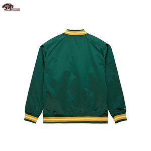 Chaqueta universitaria de satén clásica Estilo de béisbol verde Cuello alto de invierno con logotipo de equipo bordado Bordado de nombre personalizado - Product Image 3
