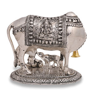Vaca y Becerro de Latón chapado en plata hecho a mano con Bal krishana, regalo de devolución y regalo de decoración para decoración y regalo - Product Image 6