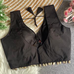 Festival Wear Seda romana con hilo y lentejuelas Bordado Blusa Fabricante y proveedor de Surat - Product Image 3