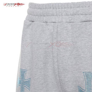 Chándal elegante para mujer con paneles de diamantes de imitación y acabado ligero para declaraciones audaces Chándal de dos piezas con diamantes de imitación - Product Image 6