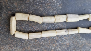 Perles rondes en os naturel sculptées à la main, écologiques, pour la fabrication de bijoux traditionnels et la vente en gros, AZ ENTERPRISES - Product Image 4