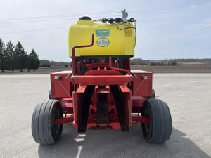 Offre promotionnelle : Presse à balles carrées MF 1840 Massey Ferguson avec moteur et boîte de vitesses pour une utilisation agricole à haute productivité - Product Image 5