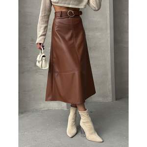 Faldas de Cuero Color Bronceado con Cinturón para Mujer, Producto al por Mayor de Topshow - Product Image 2