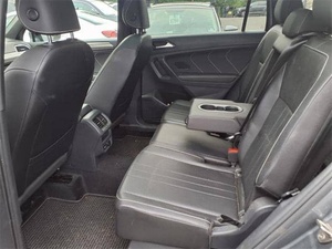 Utilisé 2022 Volks-wagen Tiguan 2.0T SE R Line Noir 4-MOTION Sans Accident Disponible à Vendre - Product Image 4