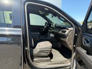 GMC Yukon XL SUV 4WD 2021 USADO EN BUEN ESTADO - Product Image 3