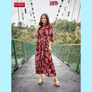 Nouvelle variété de robe une pièce élégante en viscose de rayonne d'Evergreen Design tenue de travail imprimée numérique pour adultes dans le monde entier exportée - Product Image 1