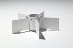 Nuevo soporte de metal para árbol de Navidad de aspecto simple Diseño duradero Soporte de árbol moderno para soporte de árbol de Navidad en precio barato al por mayor - Product Image 3