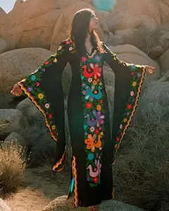 काले बोहेमियन मैक्सिकन कशीदाकारी पोशाक रंगीन विंटेज शैली गर्मियों देवी लंबी पोशाक