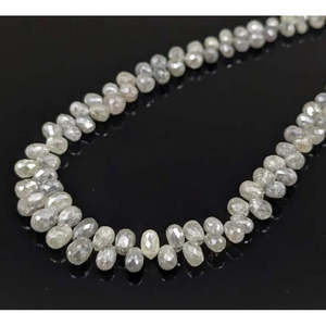 Perles de diamant en forme de goutte d'eau facettées, blanches naturelles, 2,5-4 mm, en vrac - Product Image 3