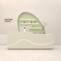 Meja Resepsionis Salon Kecantikan Rumah Sakit Modern MDF Berkualitas Tinggi Tahan Lama yang Dapat Disesuaikan Pabrik untuk Penggunaan Komersial