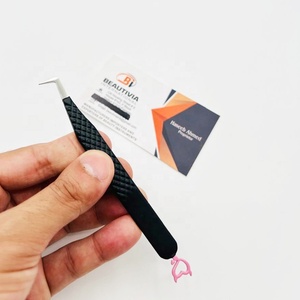 แหนบต่อขนตาสำหรับบูต90องศาด้ามจับแข็งแรงทนทานดีไซน์หัวใจพิมพ์โลโก้ได้ตามต้องการพร้อมกล่องบรรจุ - Product Image 1