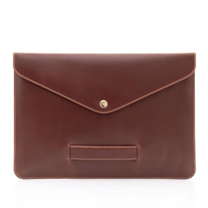 Pochette pour ordinateur portable en cuir personnalisée de haute qualité et sac pour tablette avec nouvelle tendance pour une utilisation au bureau Option de logo personnalisé - Product Image 2