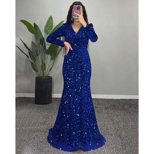 Robe de soirée de luxe Sapphire Stardust, bustier, taille XL, brodée, ornée de perles et de sequins, avec applications, coupe Empire, fente, longueur ras du sol, pour soirée - Product Image 1