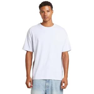 Camisetas de Sublimación Personalizadas de Alta Calidad con MOQ Bajo, Hechas de Tela de Algodón 80/20 con Impresiones DTF - Product Image 2