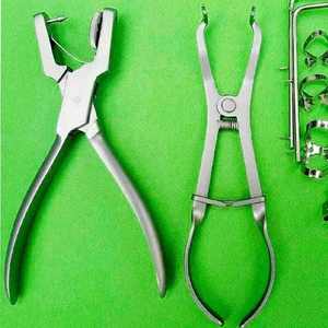 ชุดอุปกรณ์ยางกันน้ำลายสำหรับงานทันตกรรม 18 ชิ้น ประกอบด้วยกรอบ, ที่เจาะ, คลิปหนีบ, ผลิตจากสแตนเลสเกรดผ่าตัด สามารถนึ่งฆ่าเชื้อได้ คุณภาพสูง ใช้ซ้ำได้ - Product Image 5