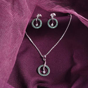 Conjunto de Pendientes y Colgante de Plata de Ley Fina Verde para Mujer - Product Image 2