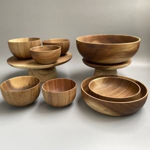 Salade de fruits et légumes moderne, service dans un bol en bois, artisanat, bols en bois naturel provenant d'un producteur de premier plan - Product Image 6