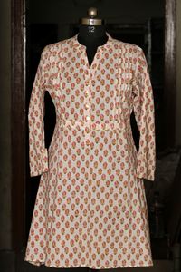 Vestidos casuales de mujer Vestido corto de verano de algodón con estampado de flores elegante para días soleados Comodidad y estilo - Product Image 2